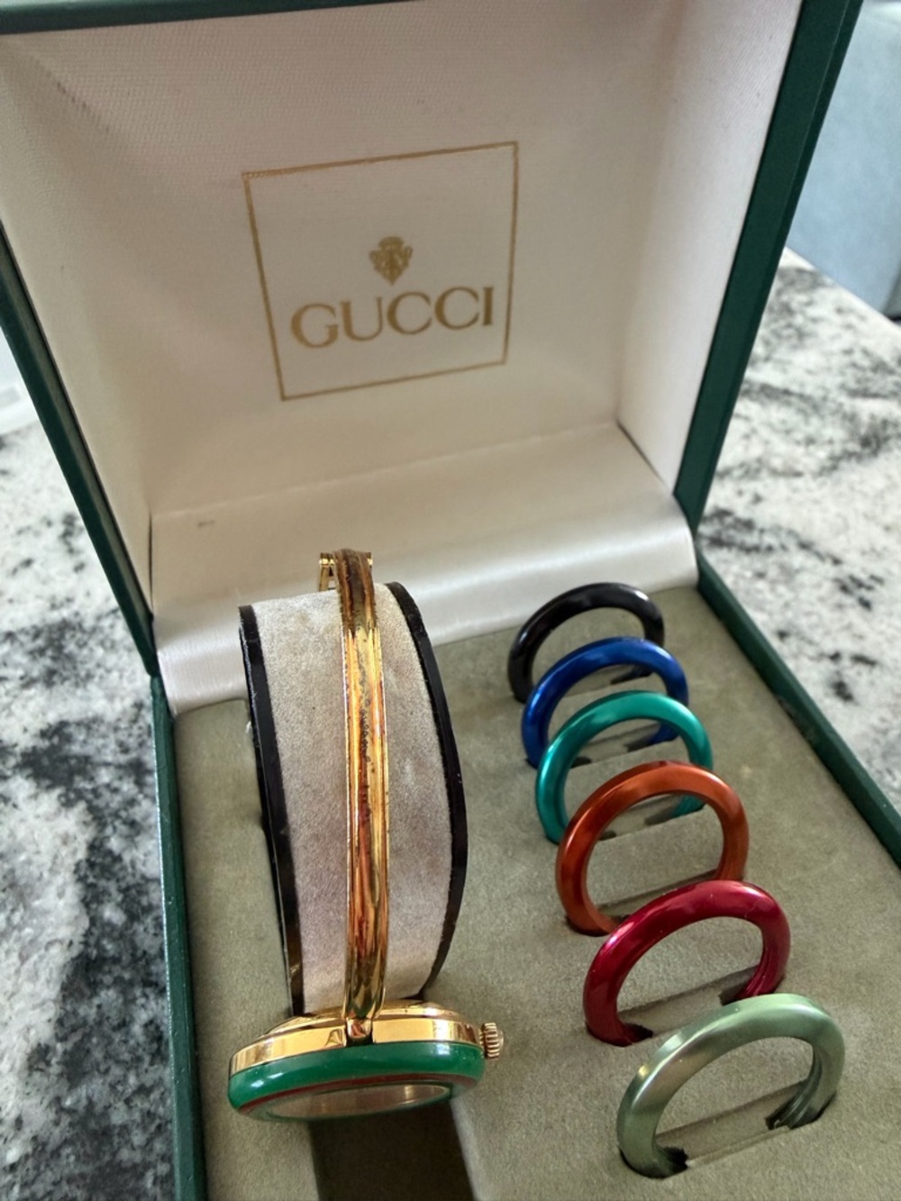 Gucci Women's Gold Bracelet Watch with Interchangeable Colored Bezels - Picture 4 of 6